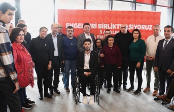 Bakan Aydın engelli bireylerle bir araya geldi